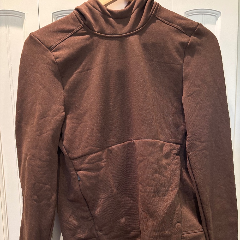NOBULL size M chocolate pullover hoody